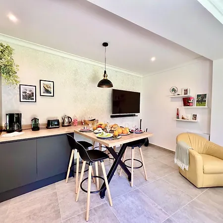 Appartement Stylish 2 With Pool By Homing