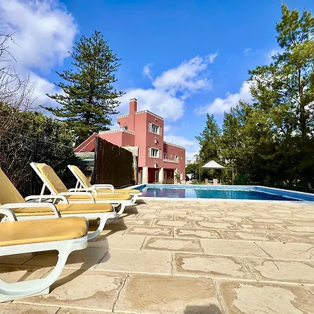 Stylish 2 With Pool By Homing Appartement *